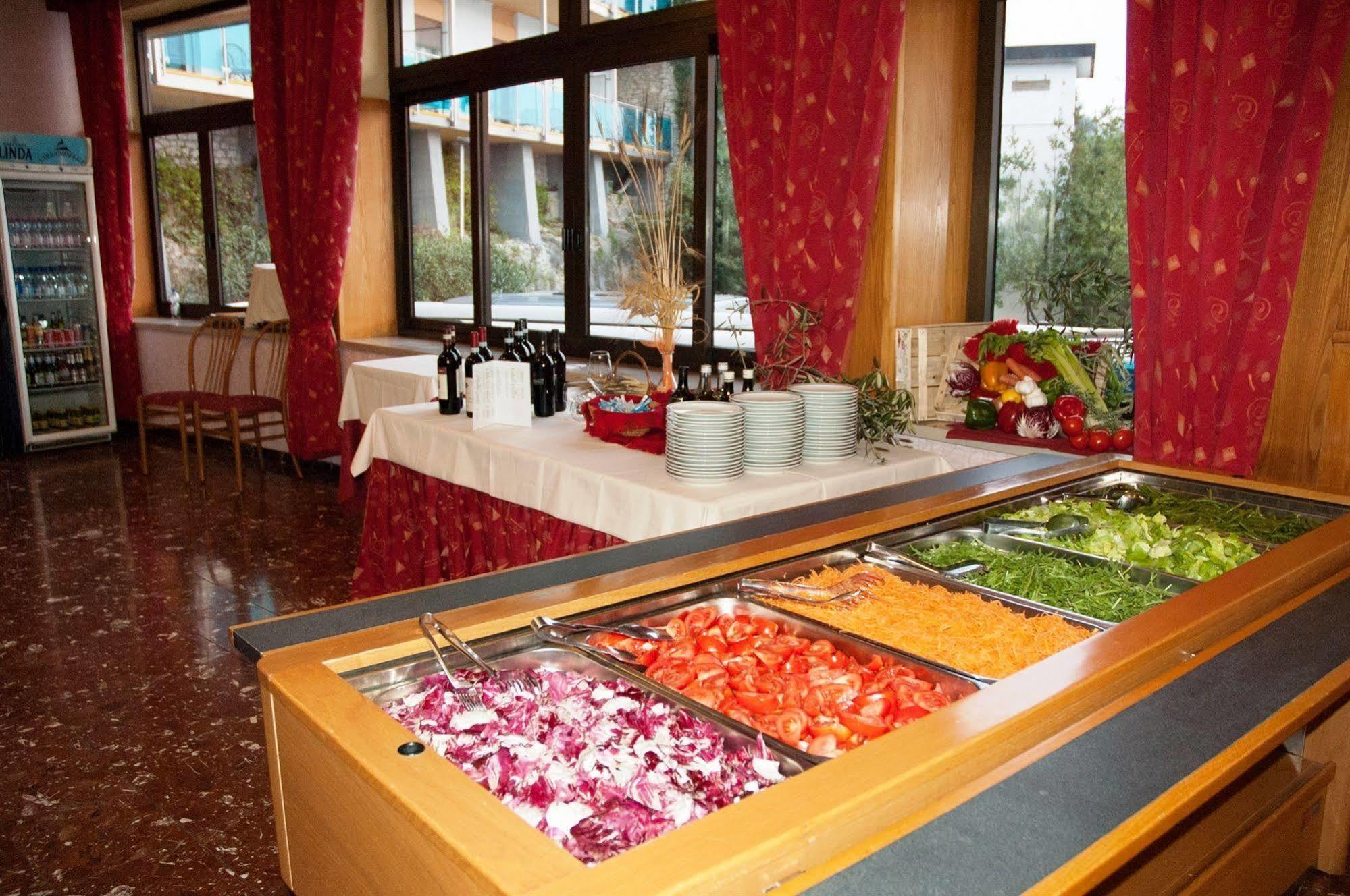 Hotel Caribe - Garda Lake Collection Brenzone sul Garda Esterno foto