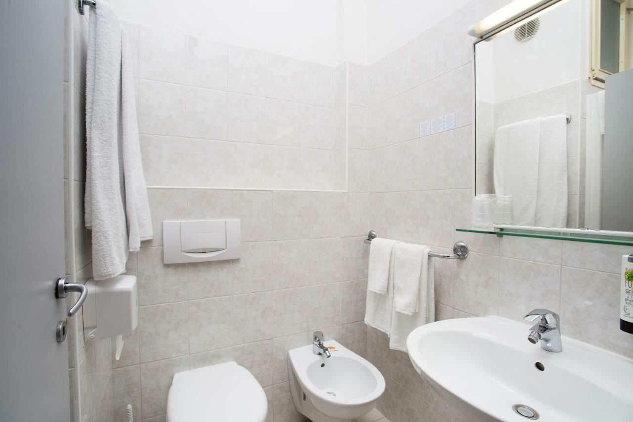 Hotel Caribe - Garda Lake Collection Brenzone sul Garda Esterno foto